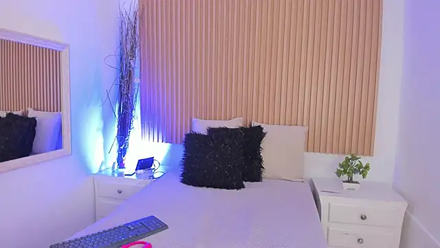 GenesisRuiz online show from 02/25/26, 01:44