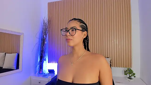 GenesisRuiz online show from 04/14/26, 12:21