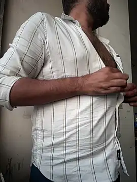 Snapshot of Spicy_aryan chatting on 03/20/25, 01:04 Spicy aryan online show from 03/20/25, 01:04