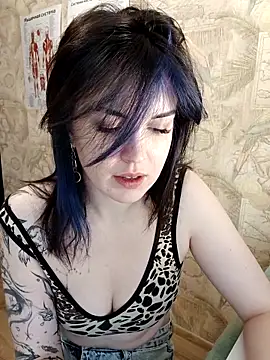 LazyTanukii online show from 11/07/25, 06:51