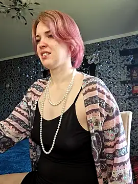 LazyTanukii online show from 05/13/26, 06:31