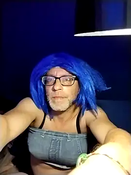 MirthildaVenza online show from 10/21/25, 09:30