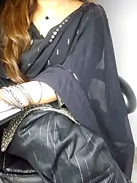 Snapshot of aliyaah_singh chatting on 01/14/25, 09:09 aliyaah singh online show from 01/14/25, 09:09