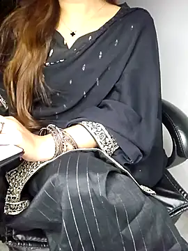 Snapshot of aliyaah_singh chatting on 01/15/25, 12:19 aliyaah singh online show from 01/15/25, 12:19