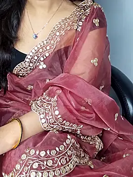 aliyaah singh online show from 12/16/25, 06:12