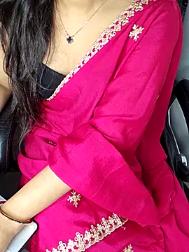 Snapshot of aliyaah_singh chatting on 05/04/26, 06:00 aliyaah singh online show from 05/04/26, 06:00