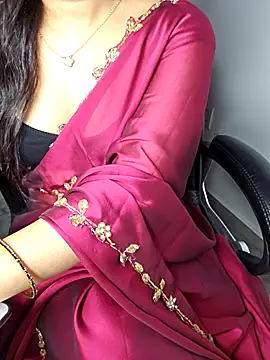 Snapshot of aliyaah_singh chatting on 10/01/25, 05:28 aliyaah singh online show from 10/01/25, 05:28