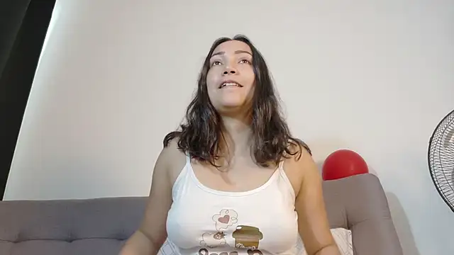cutie and slutty online show from 02/15/26, 03:11