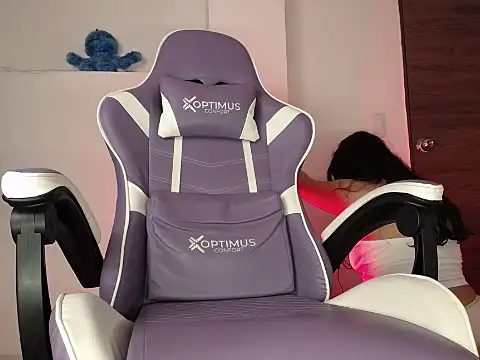 cutie and slutty online show from 10/14/25, 01:12