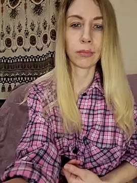 Snapshot of MissisMilk chatting on 01/28/25, 08:47 MissisMilk online show from 01/28/25, 08:47