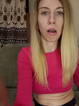 Snapshot of MissisMilk chatting on 01/24/25, 03:34 MissisMilk online show from 01/24/25, 03:34