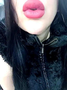 Snapshot of Queen_sousou chatting on 01/18/25, 11:22 Queen sousou online show from 01/18/25, 11:22