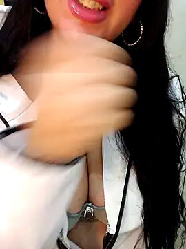 Queen sousou online show from 10/31/25, 11:55