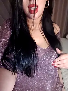 Queen sousou online show from 11/15/25, 01:04