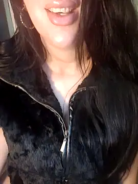 Snapshot of Queen_sousou chatting on 03/05/25, 02:14 Queen sousou online show from 03/05/25, 02:14