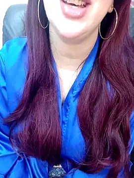 Snapshot of Queen_sousou chatting on 02/21/25, 10:04 Queen sousou online show from 02/21/25, 10:04