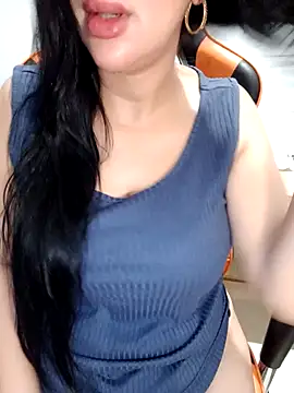 Snapshot of Queen_sousou chatting on 10/18/25, 08:49 Queen sousou online show from 10/18/25, 08:49