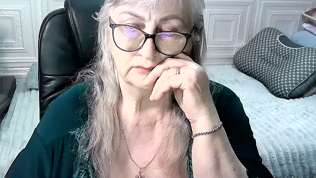 LolkaAlyss online show from 04/22/26, 09:32