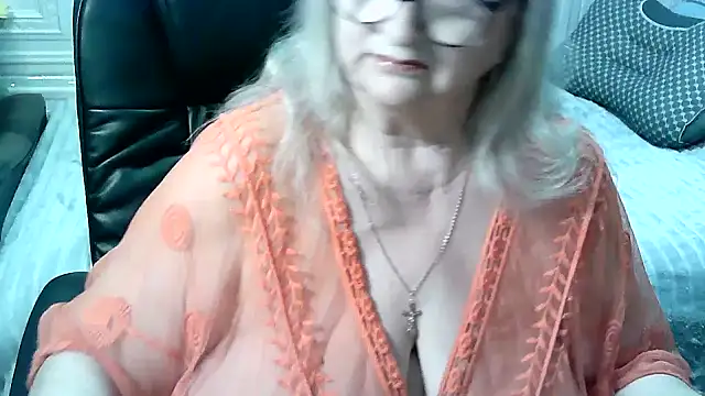 LolkaAlyss online show from 04/11/26, 06:55