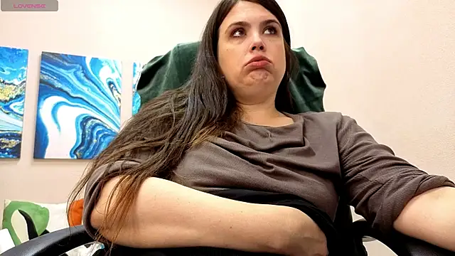 BattyMoll online show from 10/18/25, 03:14