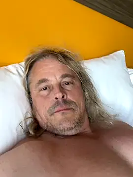 zeus337 online show from 11/16/25, 03:17