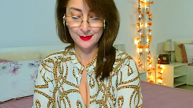 Snapshot of Tyana40 chatting on 11/10/25, 07:13 Tyana40 online show from 11/10/25, 07:13