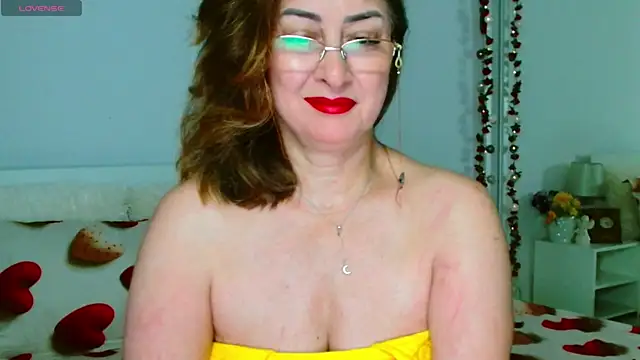 Tyana40 online show from 07/15/26, 01:12
