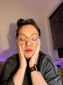 FemDom RubyKnightXXO online show from 11/02/25, 07:30