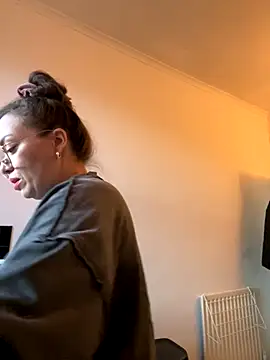 FemDom RubyKnightXXO online show from 10/27/25, 04:52