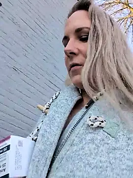 NaomiAndFriends online show from 03/03/26, 08:43