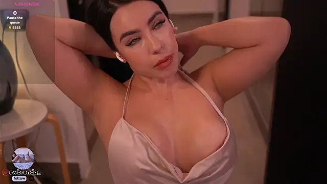 Snapshot of clarissegarcia chatting on 09/11/25, 02:11 clarissegarcia online show from 09/11/25, 02:11