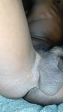 RinsingWood84 online show from 12/15/25, 01:28