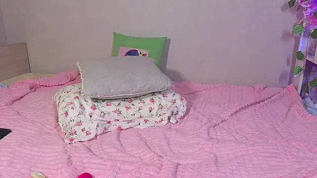  Sweety pie  online show from 11/29/25, 04:23