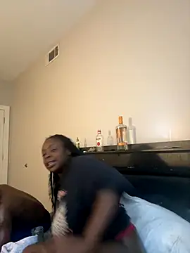 Snapshot of DancingLemonade chatting on 11/02/25, 08:58 DancingLemonade online show from 11/02/25, 08:58