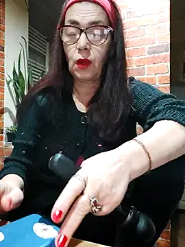 cristinatina online show from 10/15/25, 03:16