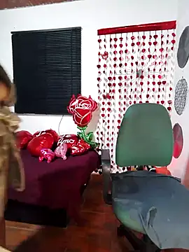 sharom smith1 online show from 02/08/25, 08:42