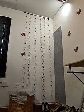 sharom smith1 online show from 04/10/26, 07:21