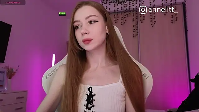 Annelitt online show from 02/16/26, 07:56