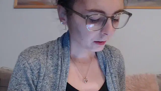 cleophee online show from 12/15/25, 07:03