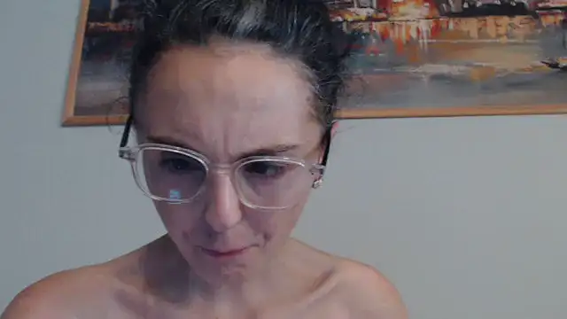 Snapshot of cleophee chatting on 07/04/26, 06:42 cleophee online show from 07/04/26, 06:42
