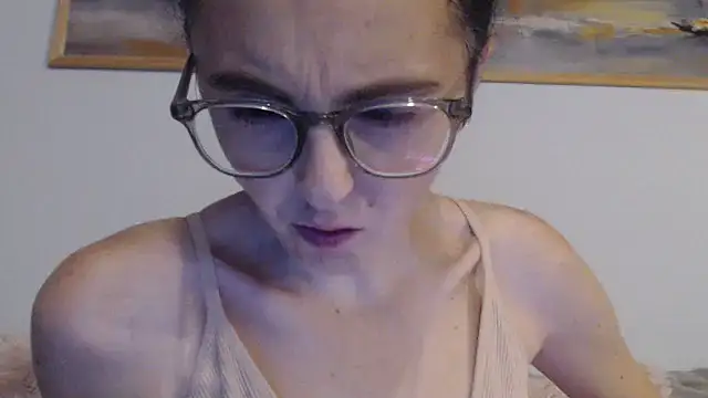 cleophee online show from 10/13/25, 05:42