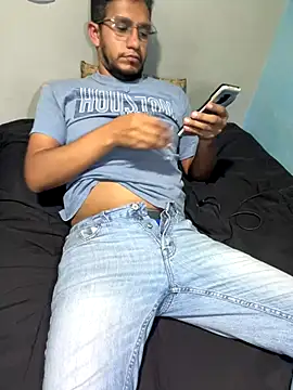 Snapshot of Darkdickhard chatting on 10/02/25, 03:43 Darkdickhard online show from 10/02/25, 03:43
