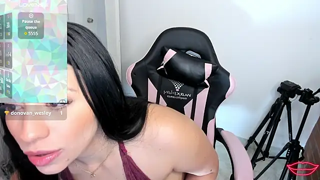 wandaxs69 online show from 03/26/26, 11:30