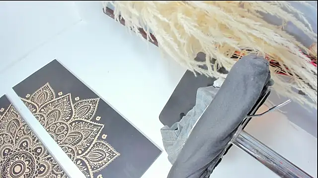 Tamara 18 online show from 09/29/25, 10:44