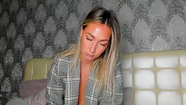 StarryHanna online show from 01/11/26, 11:55