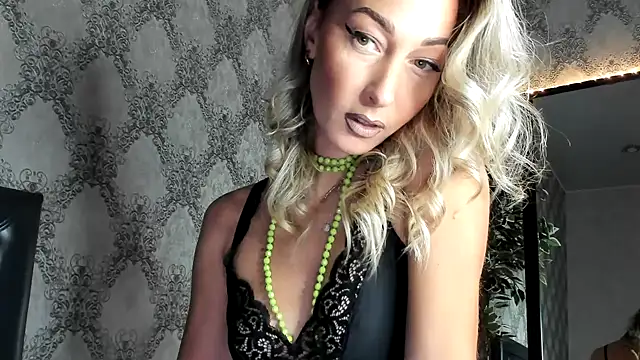 Snapshot of StarryHanna chatting on 02/24/25, 07:19 StarryHanna online show from 02/24/25, 07:19