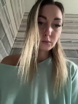 Snapshot of StarryHanna chatting on 03/07/25, 10:13 StarryHanna online show from 03/07/25, 10:13