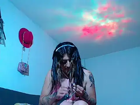 MARIANAWEED online show from 10/27/25, 11:49