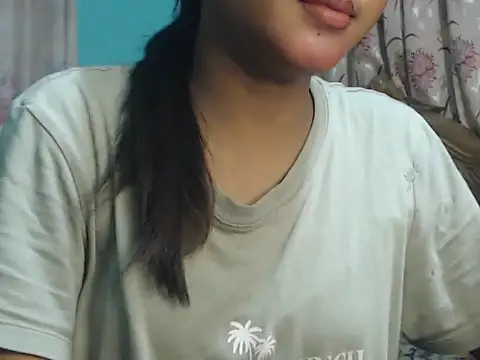NancyRuvi online show from 09/17/25, 04:09