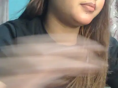 NancyRuvi online show from 10/26/25, 04:51